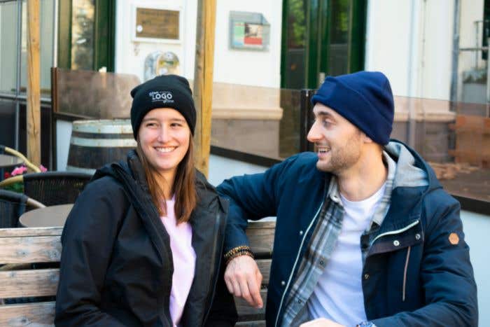 Bonnet Acryl avec étiquette