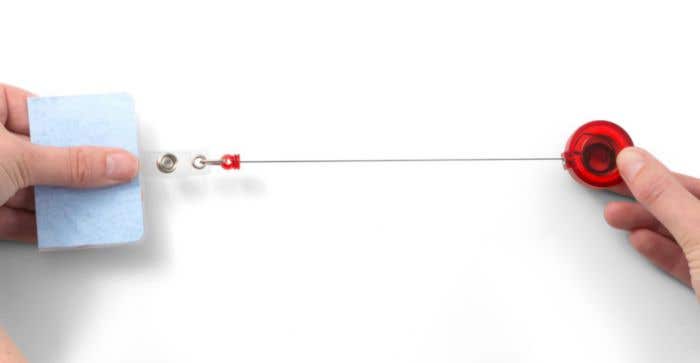 Porte-badge Snowbadge | Cordon extensible | Clip métallique