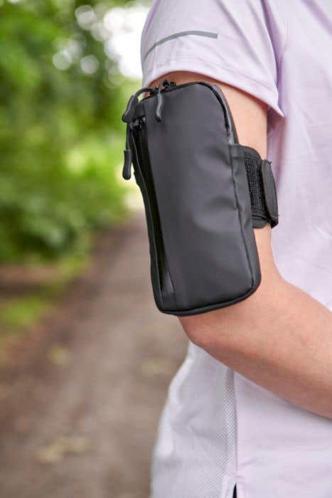 Brassard de sport Christel | Déperlant | Poche avant