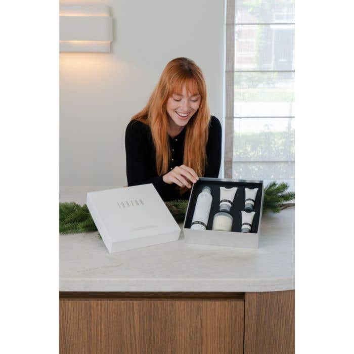 Janzen Giftset Black 22 | 5 pièces | Soin & bougie parfumée