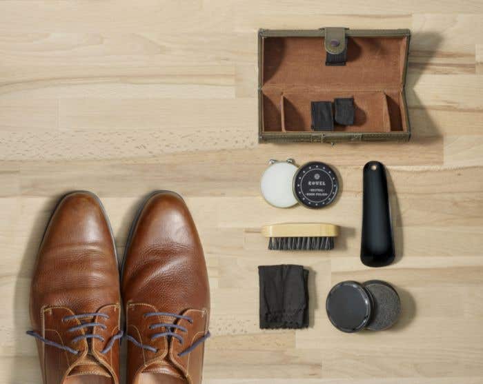 Boîte d'entretien chaussures Shiny